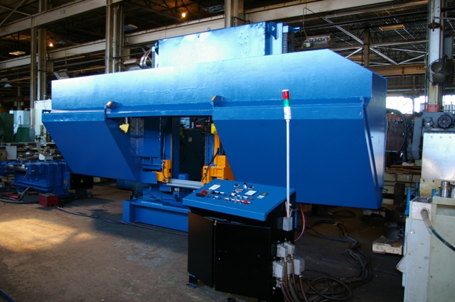 41' x 49" KASTO ... SEMI-AUTOMATIC HORIZONTAL BANDSAW